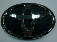 Эмблема решетки радиатора Toyota 75311-33130
